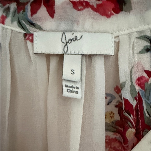 Joie White and Red Floral Blouse - Picture 4 of 4